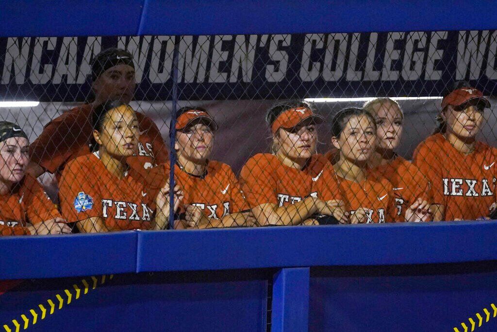 WCWS Oklahoma Texas Softball
